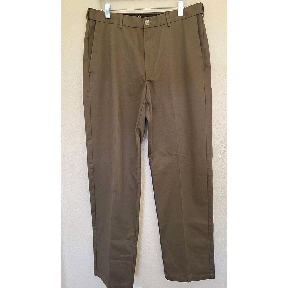 Haggar Pants Mens Size 34/34 Brown Classic Fit Khaki Pants Office Casual Preppy